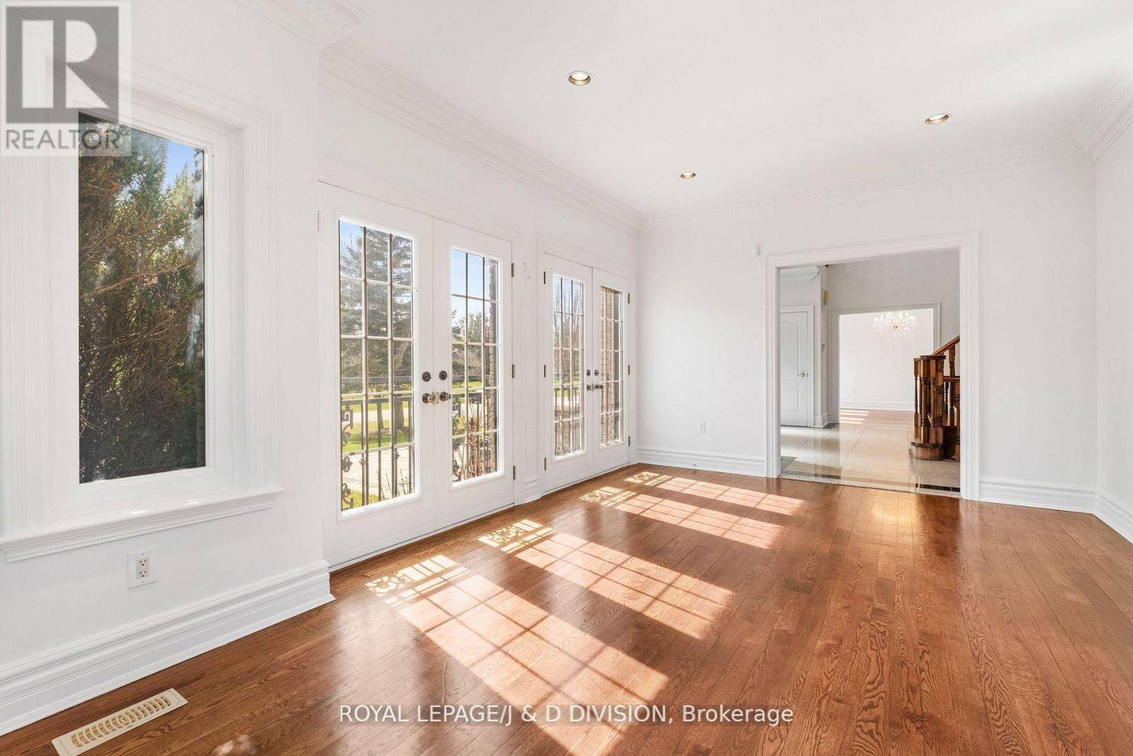 Whitchurch-stouffville, ON L4A7X5,19 LOGAN COURT