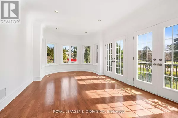 Whitchurch-stouffville, ON L4A7X5,19 LOGAN COURT