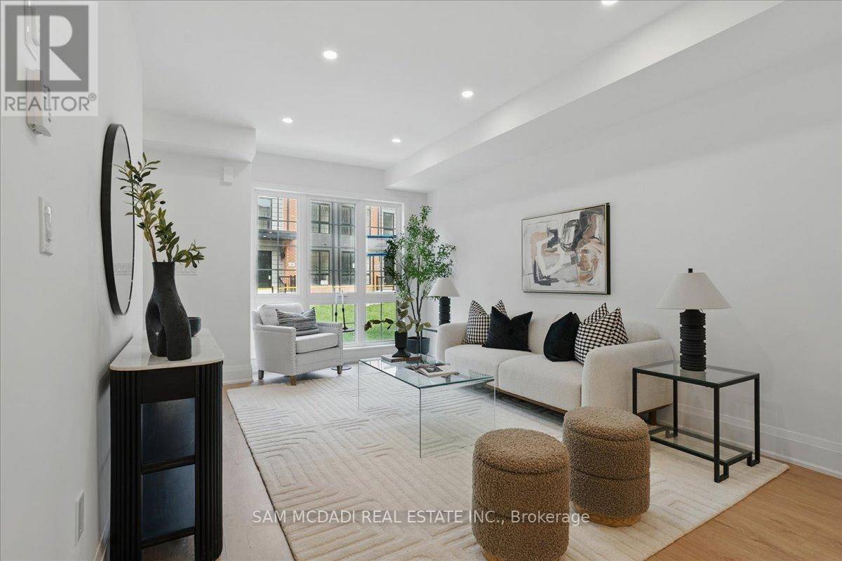 Vaughan (uplands), ON L4J8A2,33 BURLEIGH MEWS