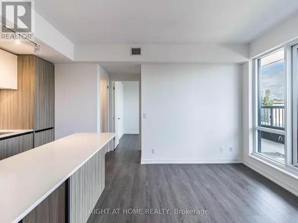 Vaughan (beverley Glen), ON L4J0L4,7950 bathurst ST #203