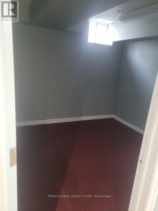 Vaughan (vellore Village), ON L6A3B2,91 NASIR CRESCENT
