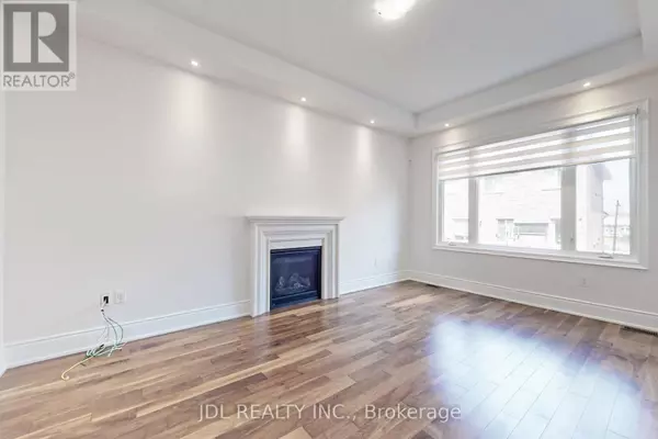 Richmond Hill (bayview Hill), ON L4B0G2,95 GIARDINA CRESCENT