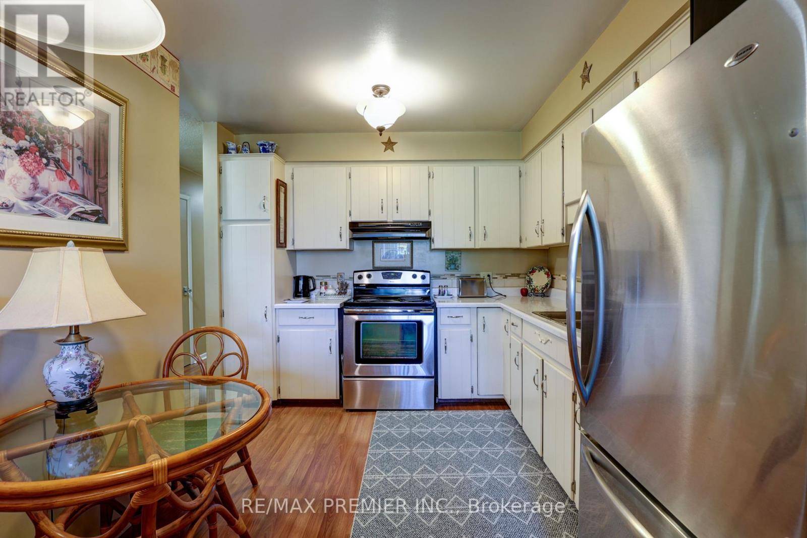 Brock (beaverton), ON L0K1A0,433 May ST #14