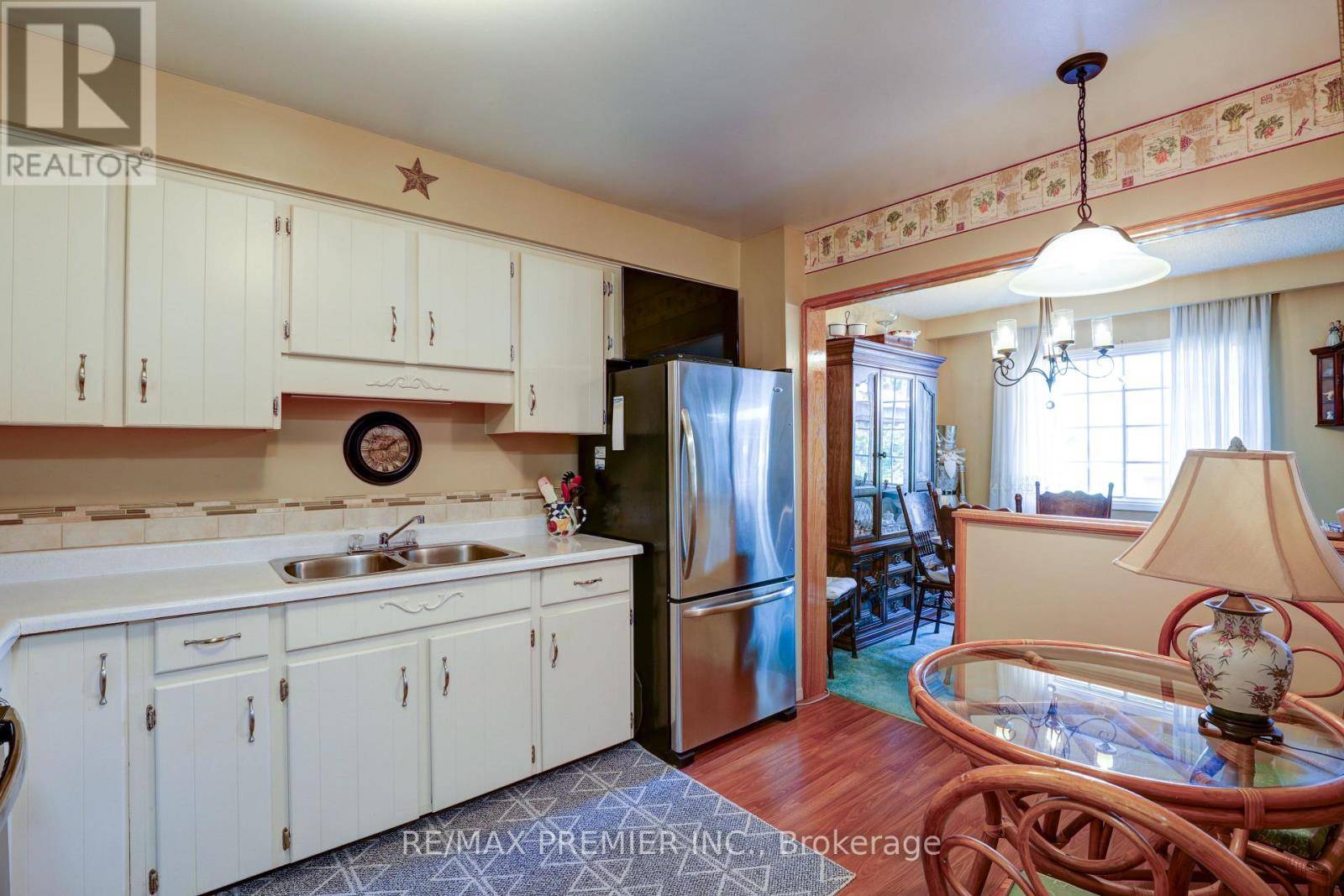 Brock (beaverton), ON L0K1A0,433 May ST #14