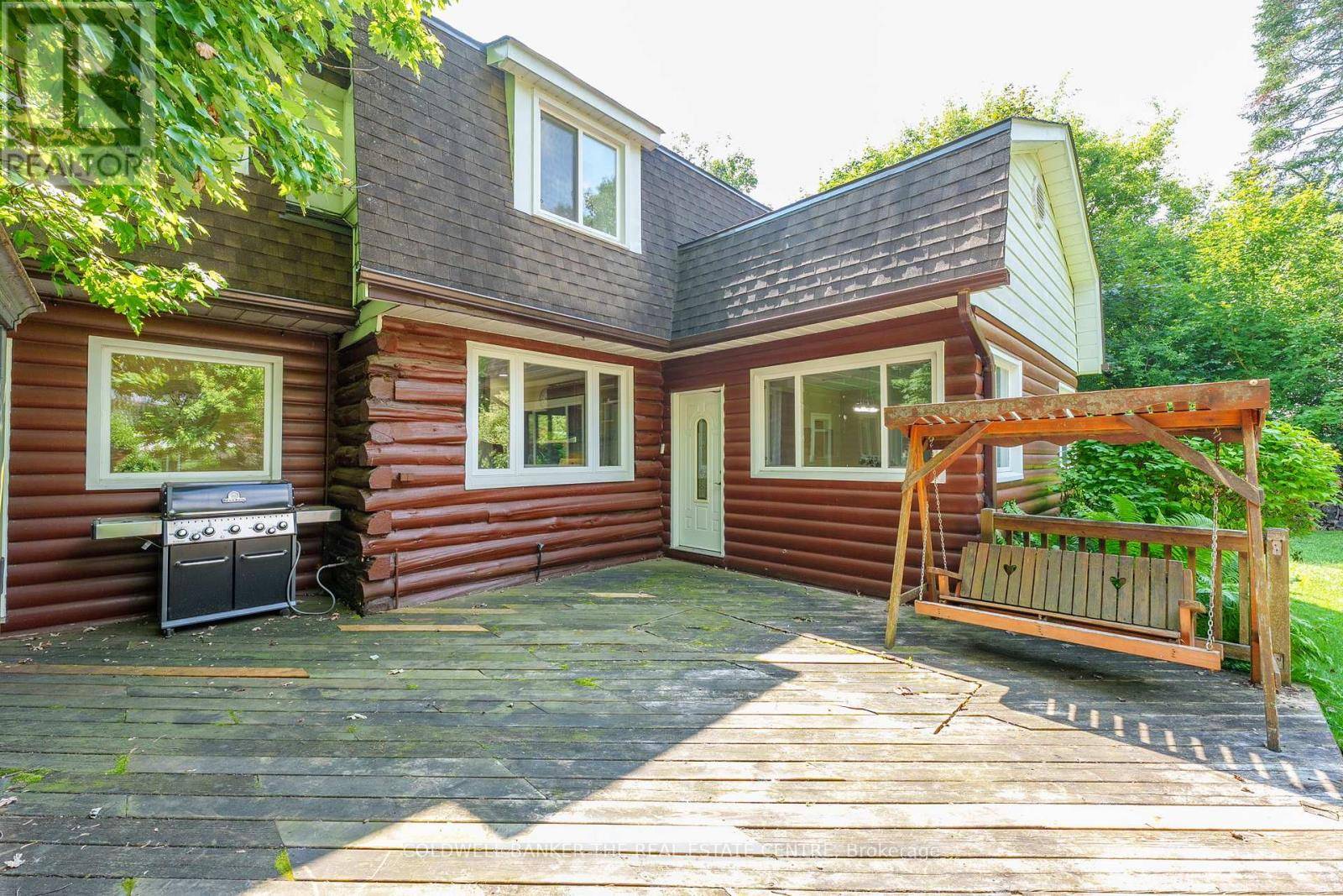 Whitchurch-stouffville, ON L4A3V4,10 CONNAUGHT AVENUE