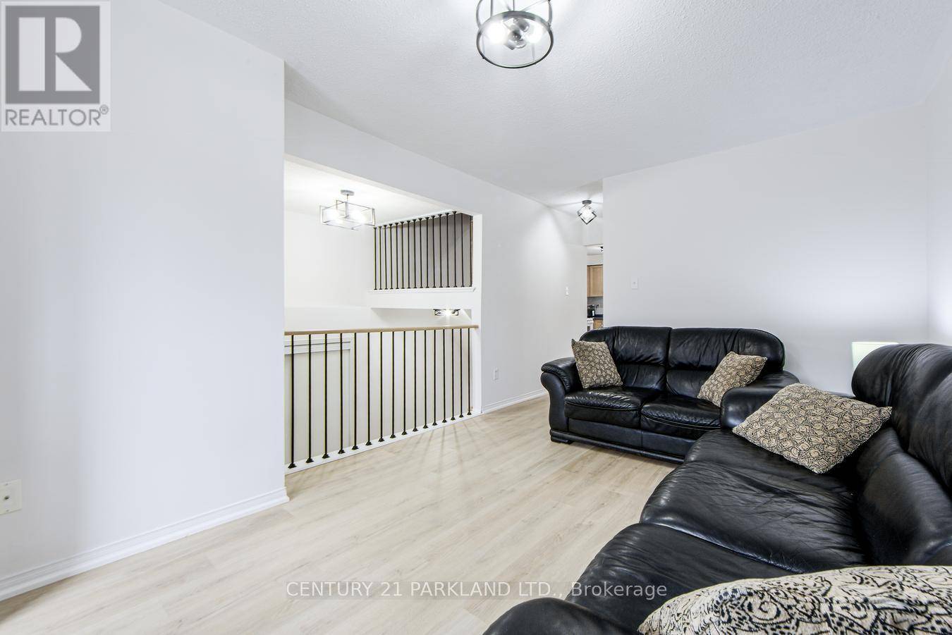 Vaughan (maple), ON L6A2C7,26 KELSO CRESCENT