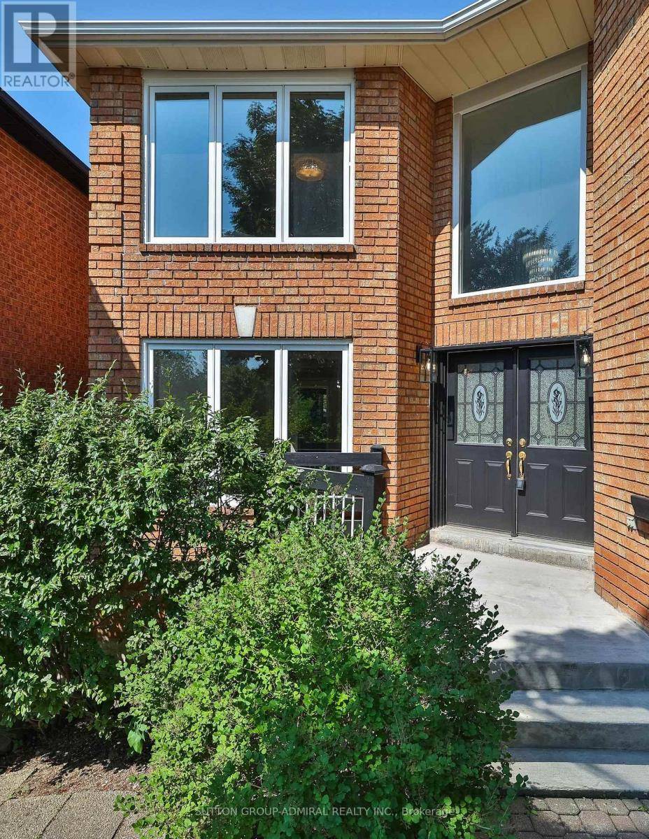 Vaughan (uplands), ON L4J4S2,27 GREEN ACRES ROAD