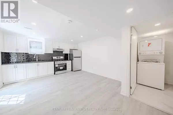 Bradford West Gwillimbury (bradford), ON L3Z4J2,921 Langford BLVD #Bsmt