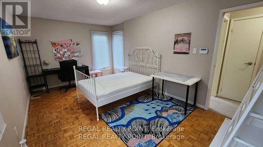 Vaughan (crestwood-springfarm-yorkhill), ON L4J3E5,70 GLENMANOR WAY