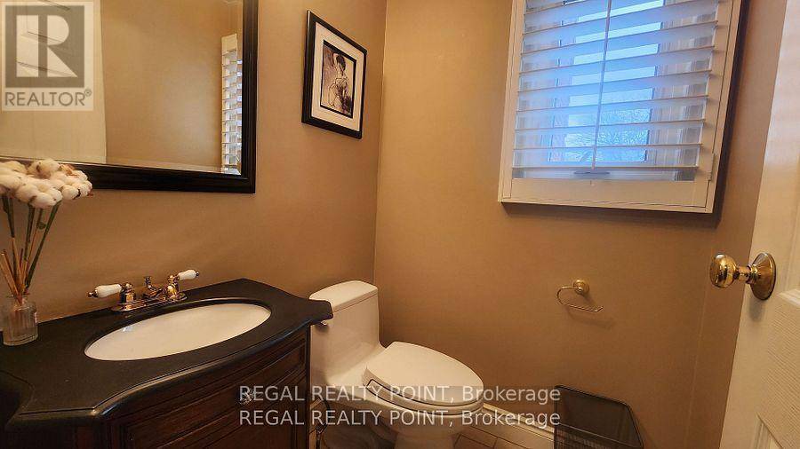 Vaughan (crestwood-springfarm-yorkhill), ON L4J3E5,70 GLENMANOR WAY