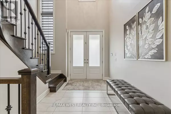 Vaughan (kleinburg), ON L4H4N1,39 CONDOR WAY