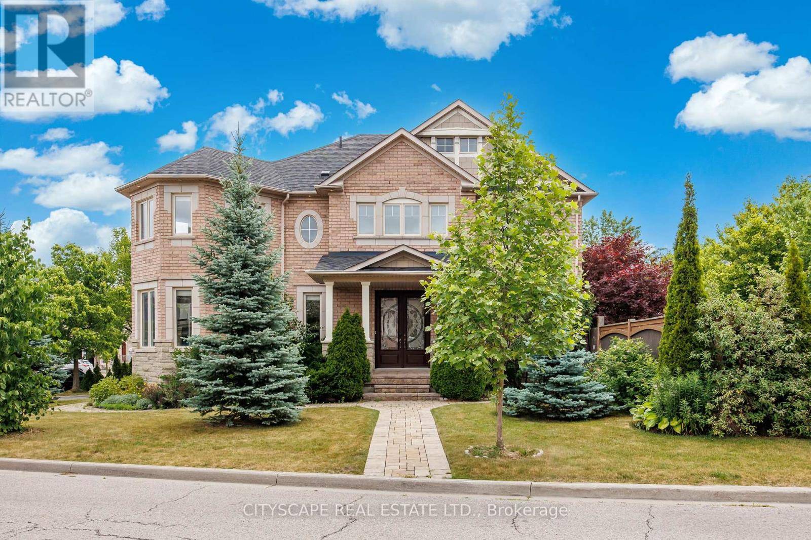 Richmond Hill (jefferson), ON L4E4Y7,1 PITNEY AVENUE