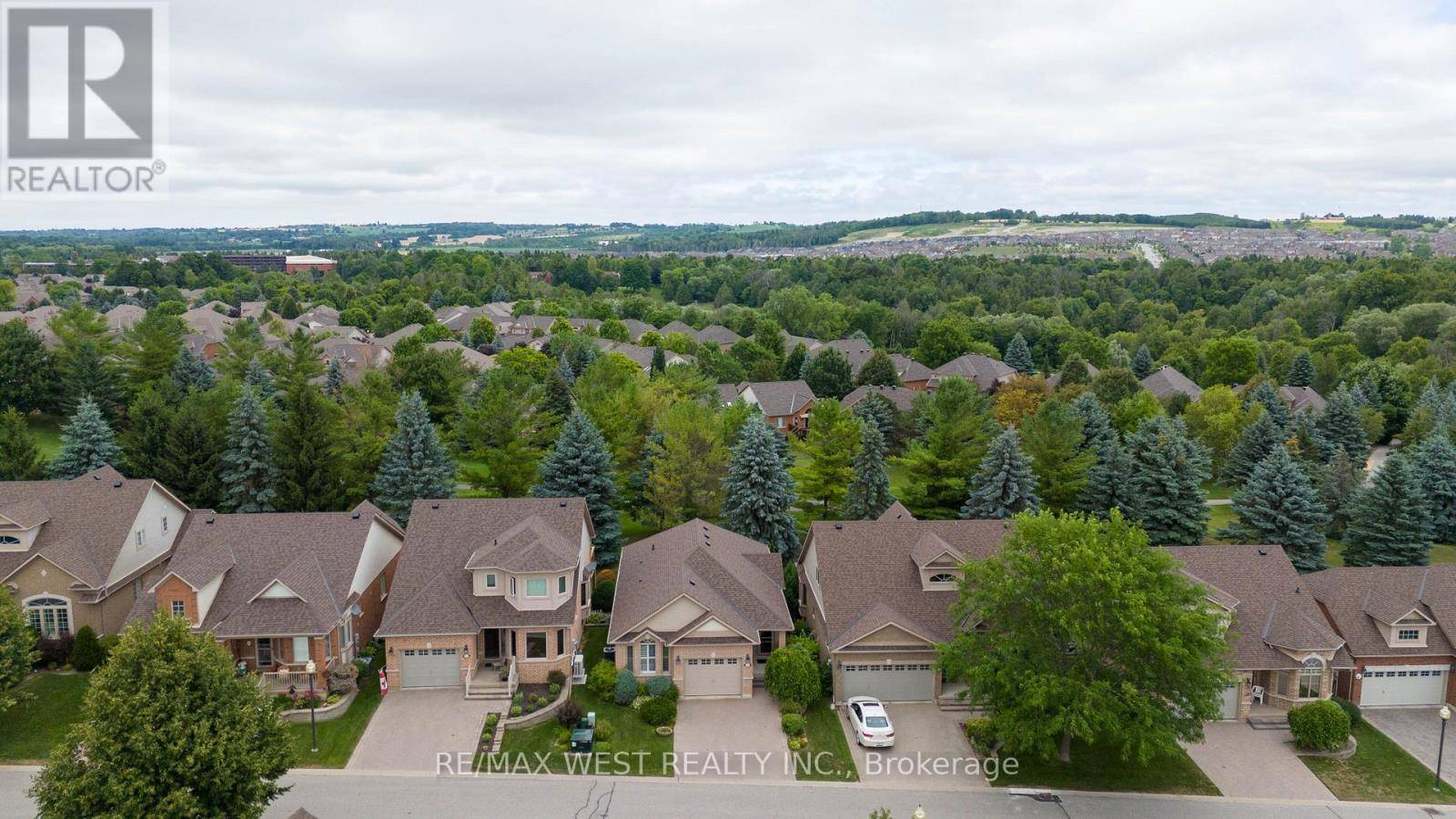 New Tecumseth, ON L9R2G9,113 Sunset BLVD #31