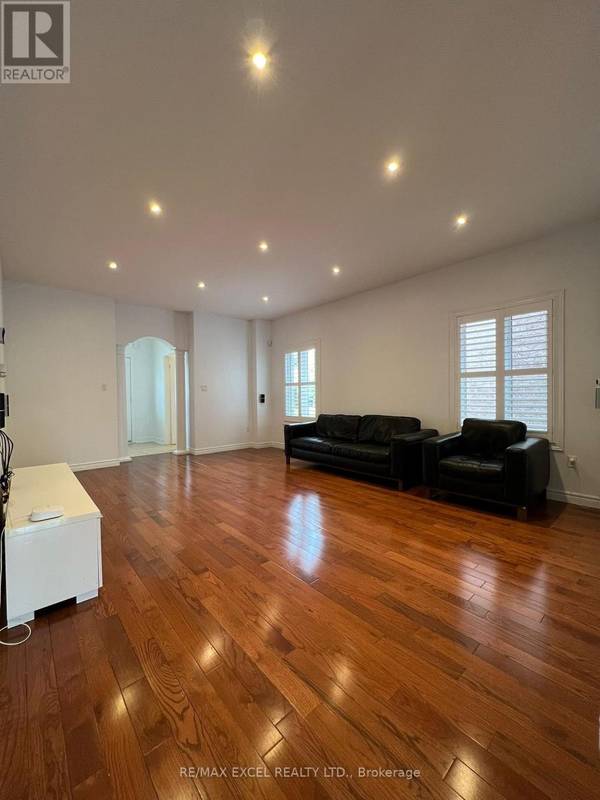 Markham (greensborough), ON L6E1Y8,14 OUTERBROOK ROAD