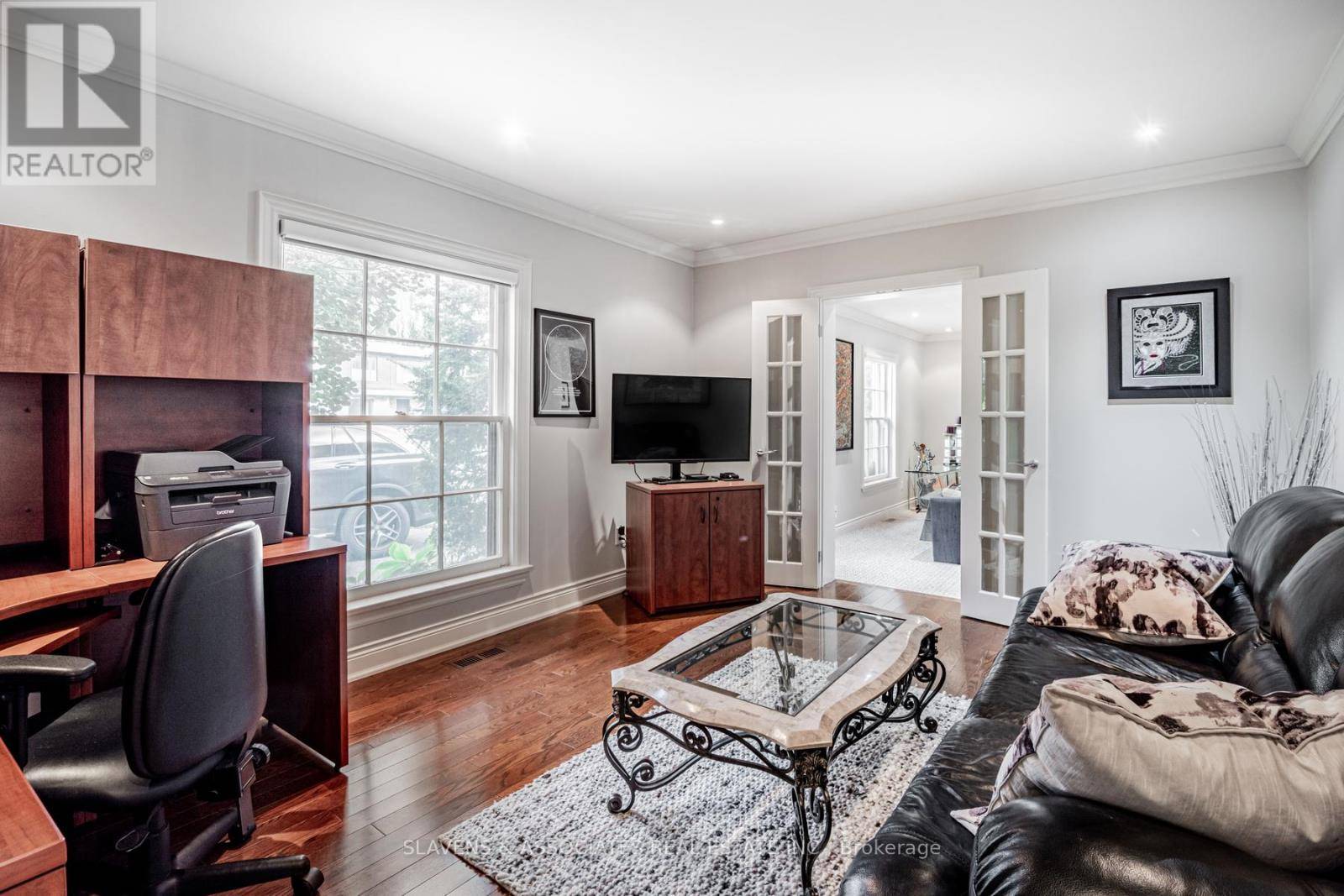 Markham (bayview Glen), ON L3T2W9,18 HAMMOK CRESCENT