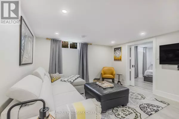Bradford West Gwillimbury (bradford), ON L3Z2V2,12 Tower CT #Lower
