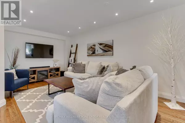 Aurora (bayview Wellington), ON L4G7G2,316 PINNACLE TRAIL