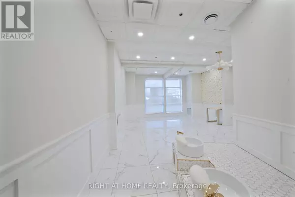 Vaughan (vaughan Grove), ON L4L1Y9,7730 Kipling AVE #3