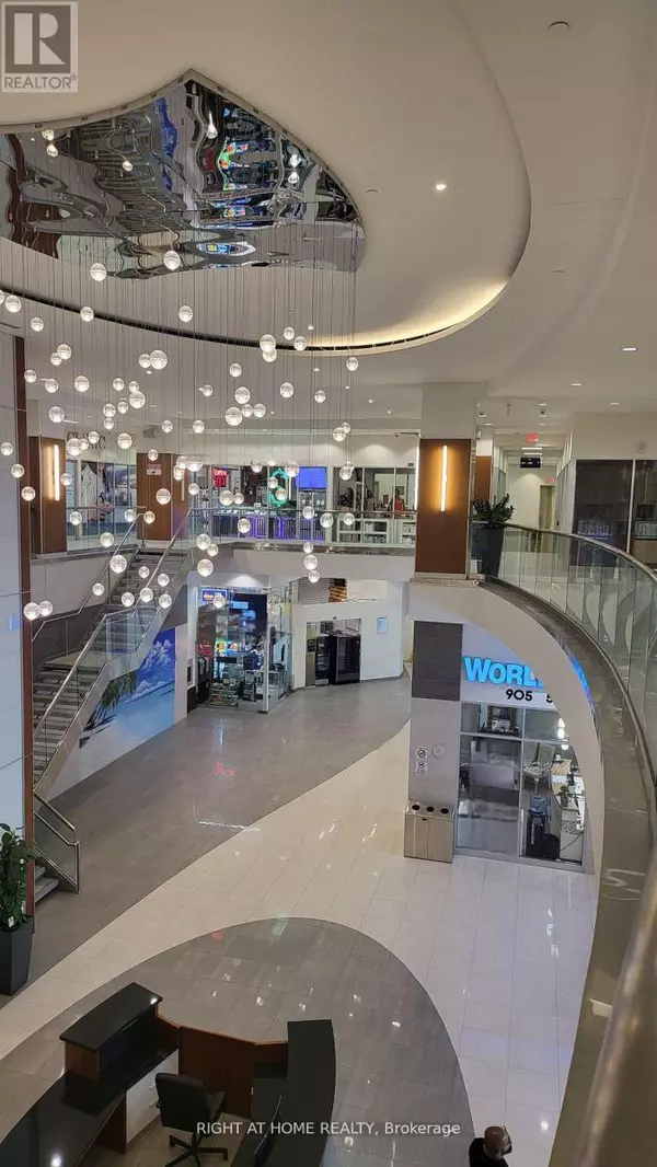 Markham (thornhill), ON L3T0C6,7163 Yonge ST #262