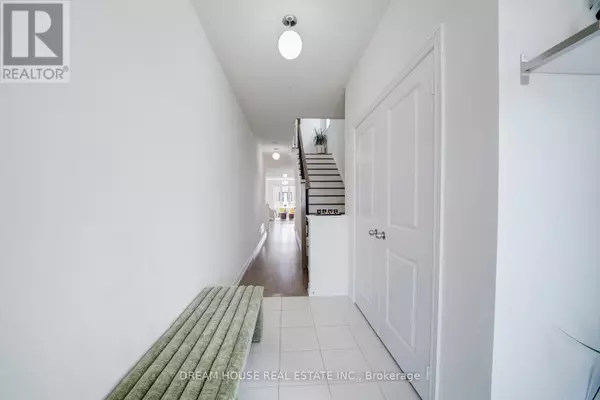 Whitchurch-stouffville (stouffville), ON L4A4W1,23 MARKVIEW ROAD