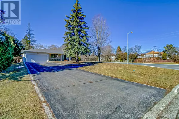 2 CHRISTMAN COURT, Markham (markham Village), ON L3P3C8