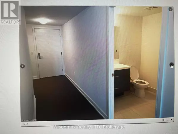 Richmond Hill (south Richvale), ON L4C1Z8,8868 YONGE ST #1705E