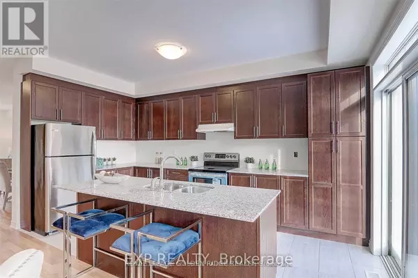 Richmond Hill (oak Ridges), ON L4E2H8,275 BLOOMINGTON ROAD W