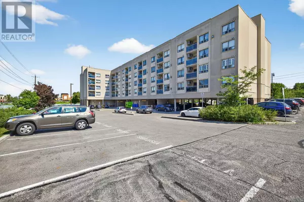 Aurora (aurora Village), ON L4G1J3,160 Wellington ST East #210
