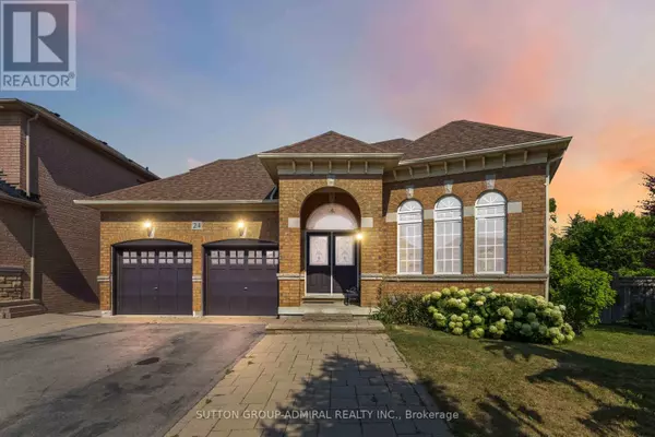 24 MEADOW RIDGE COURT, Vaughan, ON L6A0C3