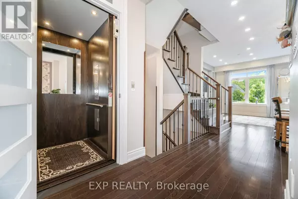 Vaughan (east Woodbridge), ON L4L0H9,54 INGLESIDE STREET