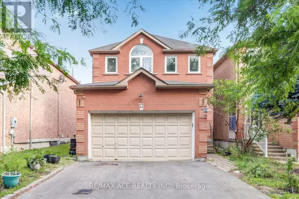 17 KENBOROUGH COURT, Markham (milliken Mills East), ON L3S3P3