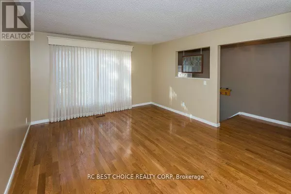 Markham (unionville), ON L3R2K3,11 EMILY CARR STREET