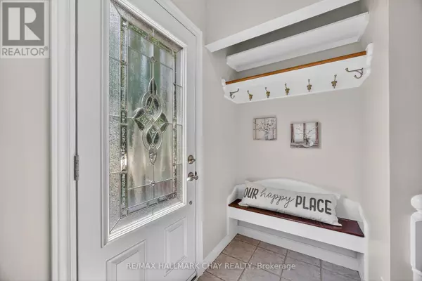 Essa (thornton), ON L0L2N0,206 NORTH RIDGE ROAD