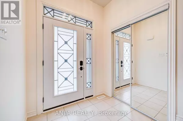 Markham (berczy), ON L6C0R5,116 HUBNER AVENUE
