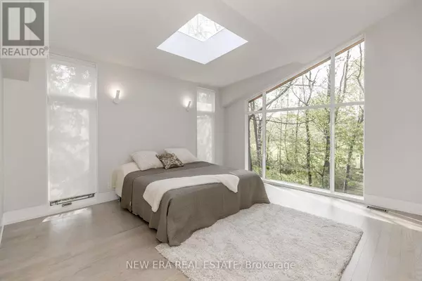 Innisfil, ON L9S4L2,767 CEDARVALE DRIVE