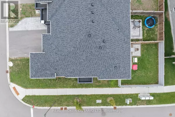 Whitchurch-stouffville (stouffville), ON L4A4W1,21 BOUNDARY BOULEVARD