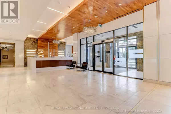 Vaughan (beverley Glen), ON L5J0J8,7890 Bathurst ST #212