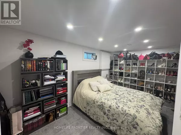 Georgina (keswick South), ON L4P3L6,39 CAMROSE DRIVE