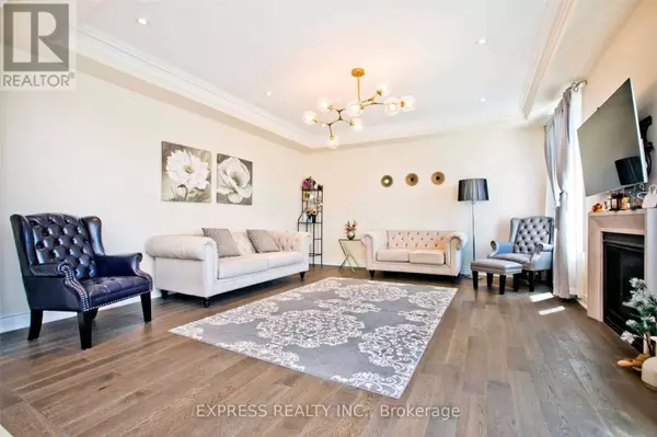 East Gwillimbury (queensville), ON L9N0S2,37 BLAZING STAR STREET