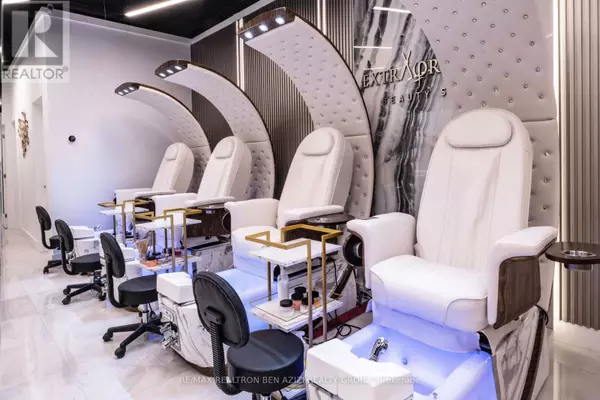 Richmond Hill (oak Ridges), ON L4E3L6,13311 Yonge ST #104