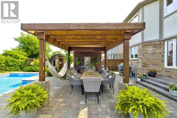 New Tecumseth (alliston), ON L9R0E7,122 JOHN W TAYLOR AVENUE