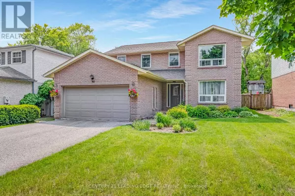 40 BIRCHARD BOULEVARD, East Gwillimbury (mt Albert), ON L0G1M0