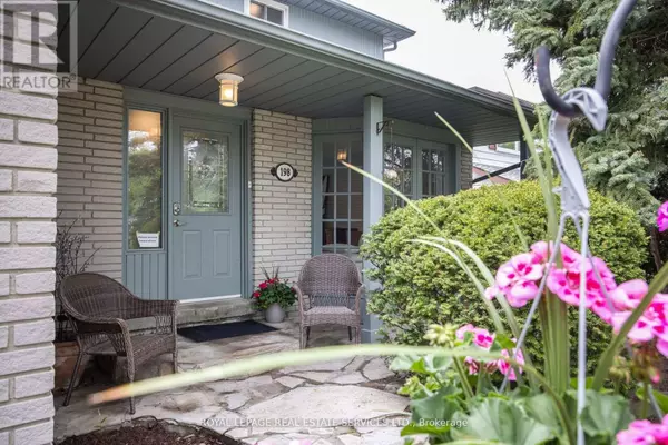 Markham (royal Orchard), ON L3T3J1,198 ROMFIELD CIRCUIT