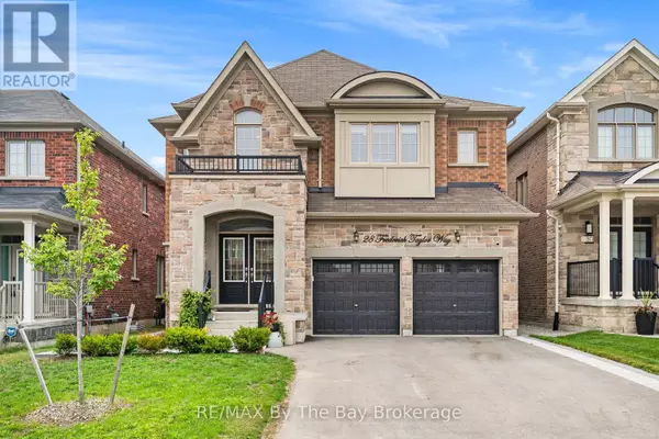 28 FREDERICK TAYLOR WAY, East Gwillimbury (mt Albert), ON L0G1M0
