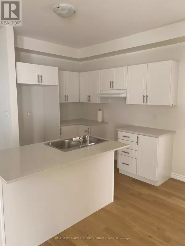 New Tecumseth, ON L9R1V4,27 LAWRENCE D. PRIDHAM AVENUE