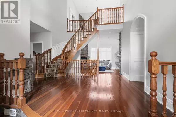 Richmond Hill (oak Ridges Lake Wilcox), ON L4E3H2,294 SUNSET BEACH ROAD