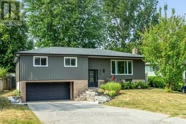 93 BOOTH DRIVE, Whitchurch-stouffville (stouffville), ON L4A4K4