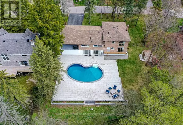 Richmond Hill (oak Ridges), ON L4E2P9,56 CYNTHIA CRESCENT
