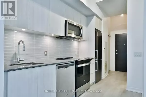 Richmond Hill (south Richvale), ON L4C1Z8,8868 Yonge ST #702E