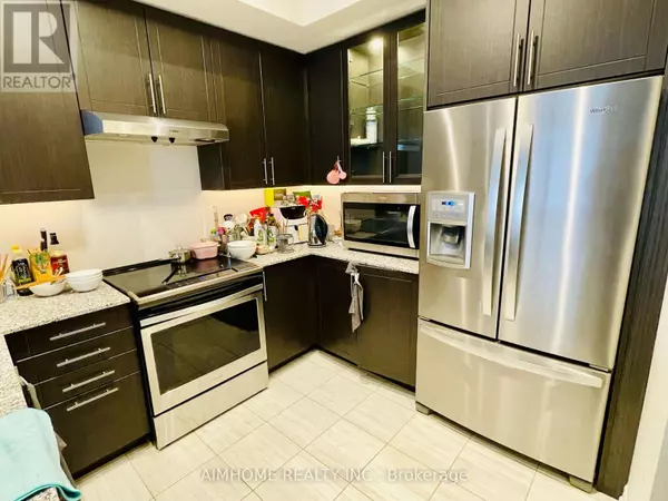 Vaughan (maple), ON L6A5B1,181 Parktree DR #18